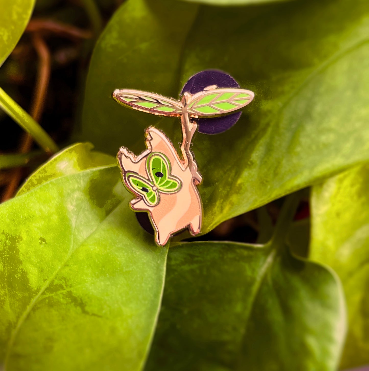 Link & Zelda with Koroks hard enamel pin SET - PREORDER