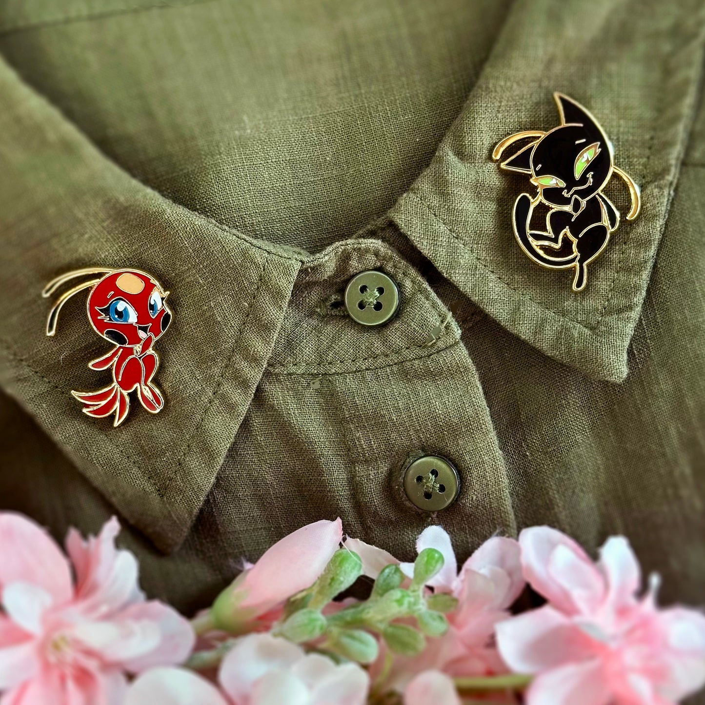 Kwamis hard enamel pin SET